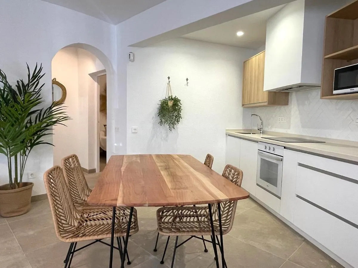 Lux&Cool Paseo Maritimo San Jose Apartment